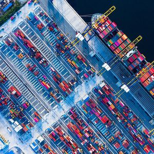Les porte-conteneurs transportent près de 11 milliards de tonnes de marchandises chaque année, un total qui devrait tripler d'ici à 2050.