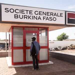 Au Burkina Faso, la banque possède 17 agences et emploie environ 280 personnes.