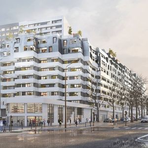 A Belleville dans l'est parisien, CDC Habitat procède à la surélévation d'un immeuble pour créer 44 nouveaux logements sociaux.