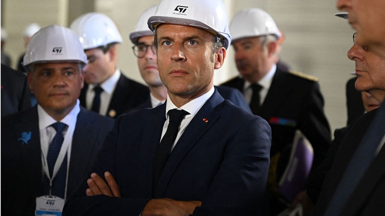 Emmanuel Macron devrait annoncer lundi sa volonté de produire en France des puces électroniques capables de faire tourner l'intelligence artificielle.