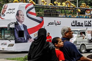 Dans les rues de Gizeh, dans la banlieue du Caire. Le maréchal Sissi est quasiment certain d'être réélu à l'issue des trois jours de scrutin présidentiel les 10, 11 et 12 décembre.