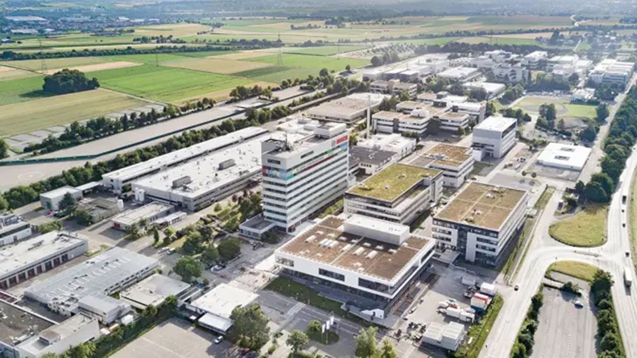Situé dans le Bade-Wurtemberg, le site Bosch de Schwieberdingen emploie plus de 6.000 salariés dans les transmissions, les systèmes d'entraînements et l'électronique.