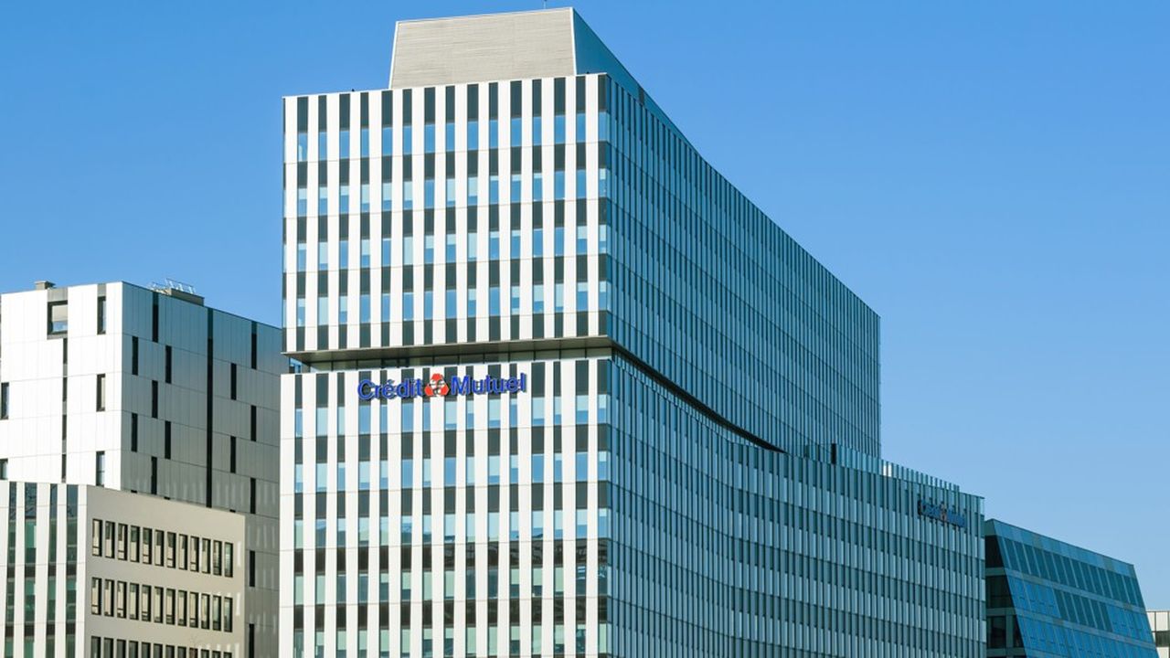 Crédit Mutuel Alliance Fédérale (CMAF), dont le siège se situe à Strasbourg, est la principale composante du groupe Crédit Mutuel.