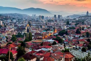 Sarajevo, où a été déclenchée la Première Guerre mondiale, est aujourd'hui la capitale d'une Bosnie multiconfessionnelle en panne.