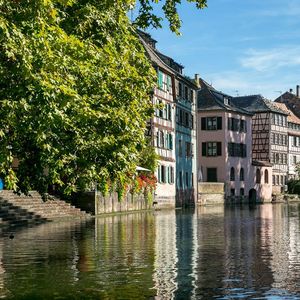 A Strasbourg (photo), Lille, Marseille un propriétaire ne déboursera qu'environ 2.000 euros de plus par an qu'un locataire contre 7.800 euros à Paris.