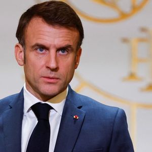 Emmanuel Macron veut trouver une issue rapide à la crise sur la loi immigration.