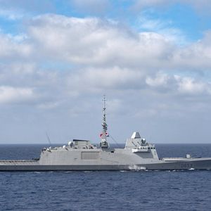 La frégate Languedoc a descendu trois drones en deux jours en mer Rouge, pour riposter à une attaque et protéger le navire marchand norvégien « Strinda ».