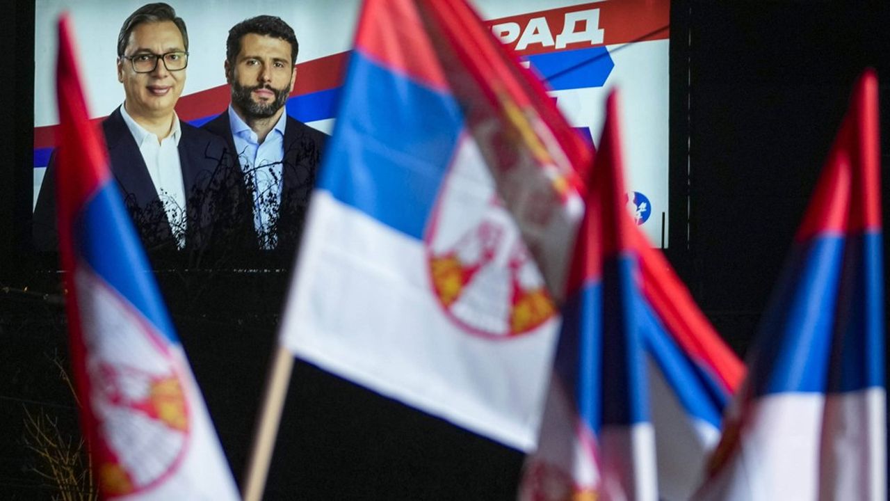 Le président serbe, Aleksandar Vucic, espère capitaliser sur une probable victoire de son parti, le SNS, aux législatives anticipées de dimanche.