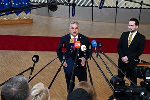 Le Premier ministre hongrois Viktor Orban, à Bruxelles jeudi. Devant « l'insistance » des 26 autres Etats membres, la Hongrie « n'a pas participé à la décision aujourd'hui », a-t-il déclaré.