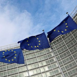 La Commission européenne avait présenté un projet de directive en septembre 2021.