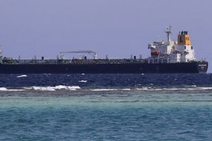 Un tanker battant pavillon du Liberia a été attaqué au large des côtes indiennes samedi matin.