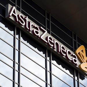 AstraZeneca a annoncé, ce mardi, le rachat de Gracell Biotechnologies, une biotech basée à Shangai, spécialisée dans les thérapies cellulaires contre le cancer.