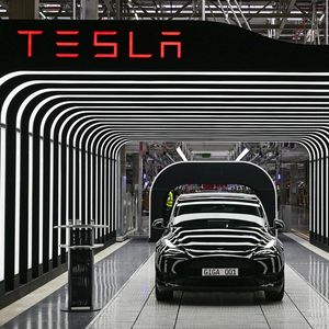 Grâce à ses baisses de prix très agressives en début d'année, Tesla a hissé son SUV Model Y à la première place des ventes de « wattures ».