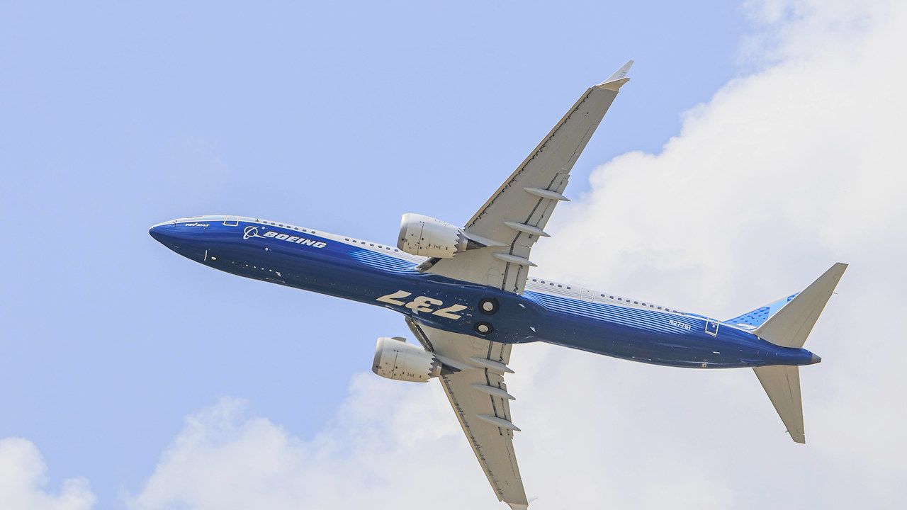 Airbus group : Après les nouveaux problèmes de Boeing sur le 737 MAX 9,  Airbus progresse en Bourse - BFM Bourse