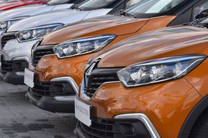 Au troisième trimestre, la filiale de Société Générale, spécialisée dans le leasing automobile, avait déjà vu ses bénéfices diminuer de 29 %.