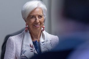 « Si nous avons la certitude que l'inflation sera bien à 2 %, alors les taux commenceront à baisser », a confirmé Christine Lagarde. 