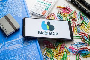 L'application BlaBlaCar met en relation les membres qui empruntent les mêmes trajets aux mêmes horaires.