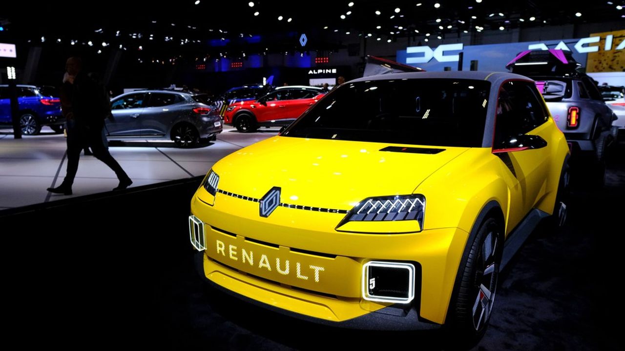 En doublant Stellantis, Renault devient en juin le leader d'un