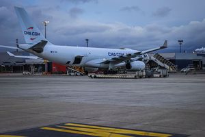Le géant français du transport maritime CMA CGM et la compagnie aérienne Air France-KLM ont annoncé mardi interrompre leur accord commercial pour le transport de fret par avion.