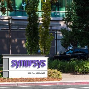 Basé en Californie et fondé en 1986, Synopsys est l'une des rares entreprises à fabriquer des logiciels utilisés pour la conception de semi-conducteurs. 