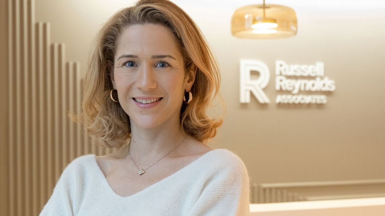 Julie Rullier remplace Florence Ferraton au poste de nouvelle directrice générale de Russell Reynolds Associates en France.