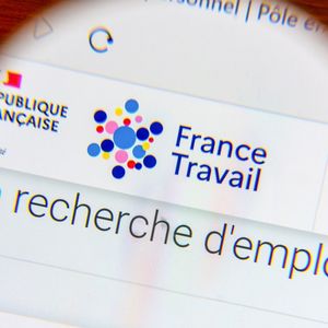 La réforme du RSA portée par France Travail instaure une logique de droits et devoirs pour les allocataires.
