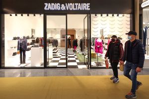 En 2023, les ventes de Zadig & Voltaire ont atteint environ 450 millions d'euros.
