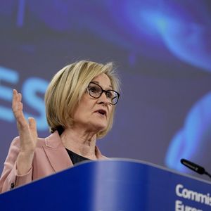 Mairead McGuinness, la commissaire européenne aux services financiers et à la stabilité.