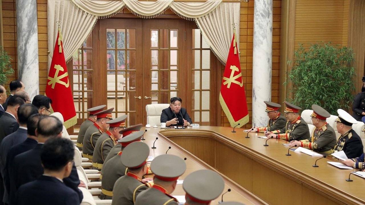 Depuis un mois, Kim Jong-un, le dictateur nord-coréen, enchaîne les provocations militaires et les discours bellicistes