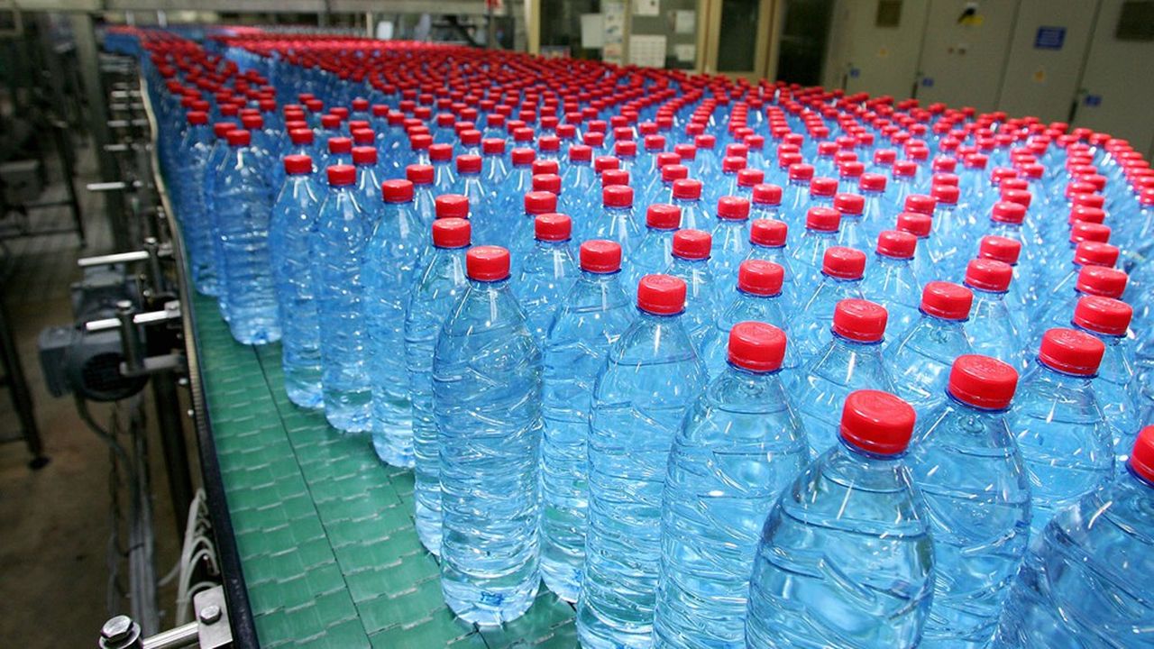 Scandale Nestlé : 30% des marques d'eau en bouteille contaminées,  l'inaction du gouvernement ! - Ôdélices