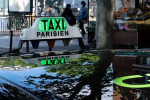 Les taxis auront droit aux 185 km de « voies olympiques », à Paris et aux alentours, mais pas leurs collègues VTC.
