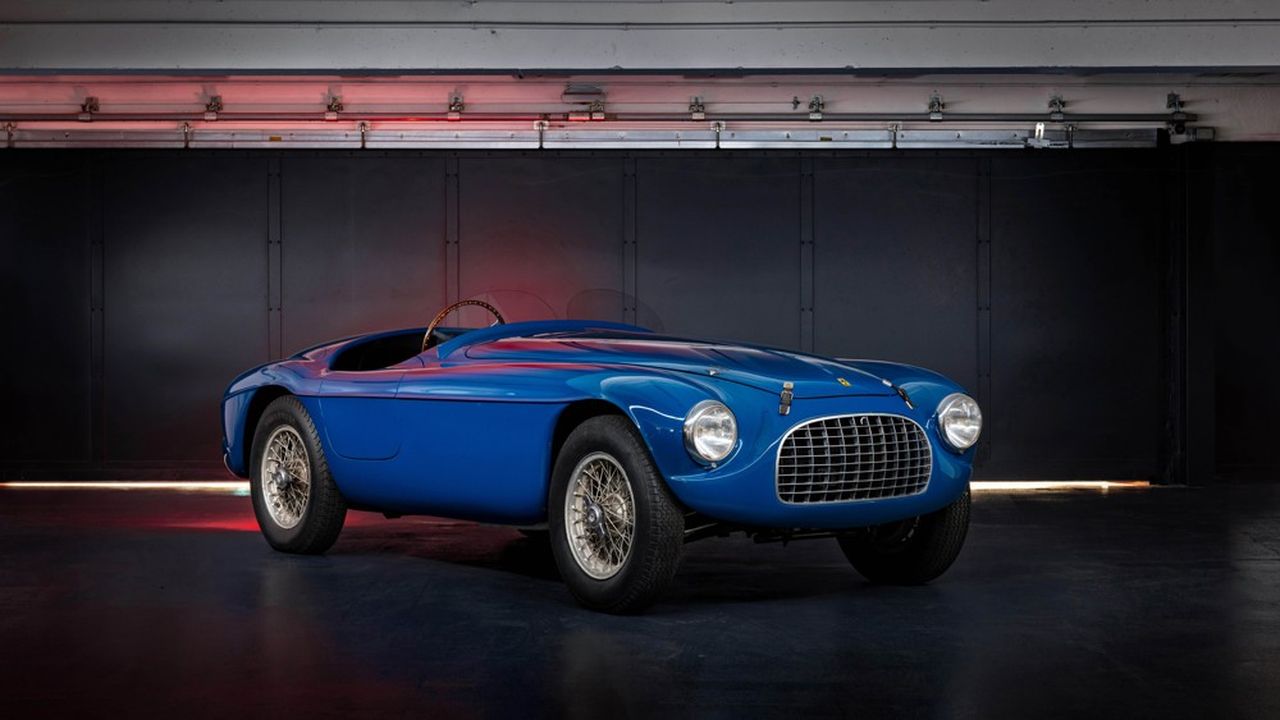 Une Ferrari 340 America de 1951 s'est adjugée 5,7 millions d'euros lors de l'édition 2023 de Rétromobile.