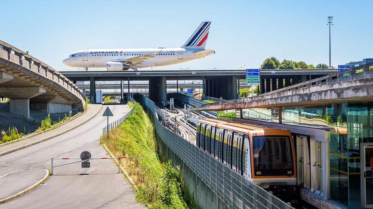 Le bruit des avions à l'aéroport Roissy-CDG a été réduit de moitié depuis l'an 2000.