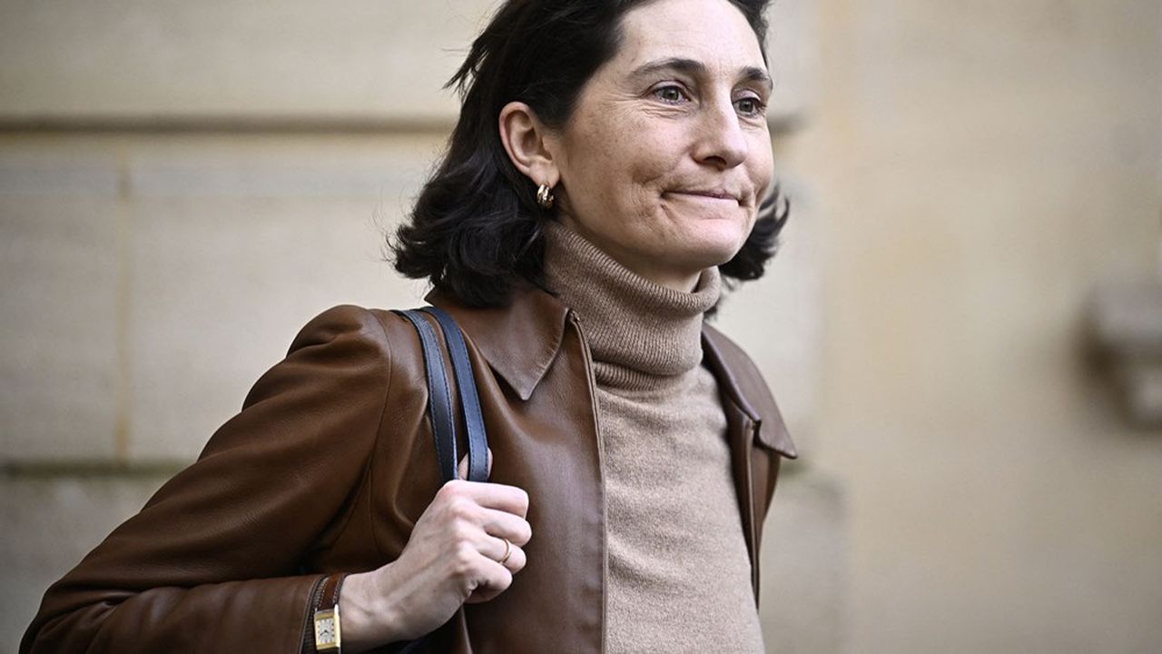Gouvernement Attal : Amélie Oudéa-Castéra menacée | Les Echos