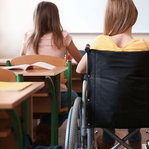 Plus de 80 postes sont à pourvoir pour accompagner la scolarisation des élèves porteurs d'un handicap en milieu dit « ordinaire » à Argenteuil et Bezons.