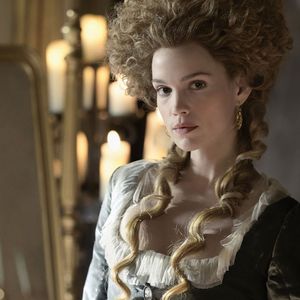 La deuxième saison de la série « Marie-Antoinette » est en préparation chez un des labels de Newen (Capa Drama), en association avec Banijay. 