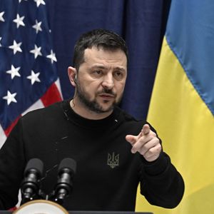 « Le fait de maintenir l'Ukraine dans un déficit artificiel d'armes, en particulier de munitions et de capacités à longue portée, permet à Poutine de s'adapter à l'intensité de la guerre », a déclaré Volodymyr Zelensky.