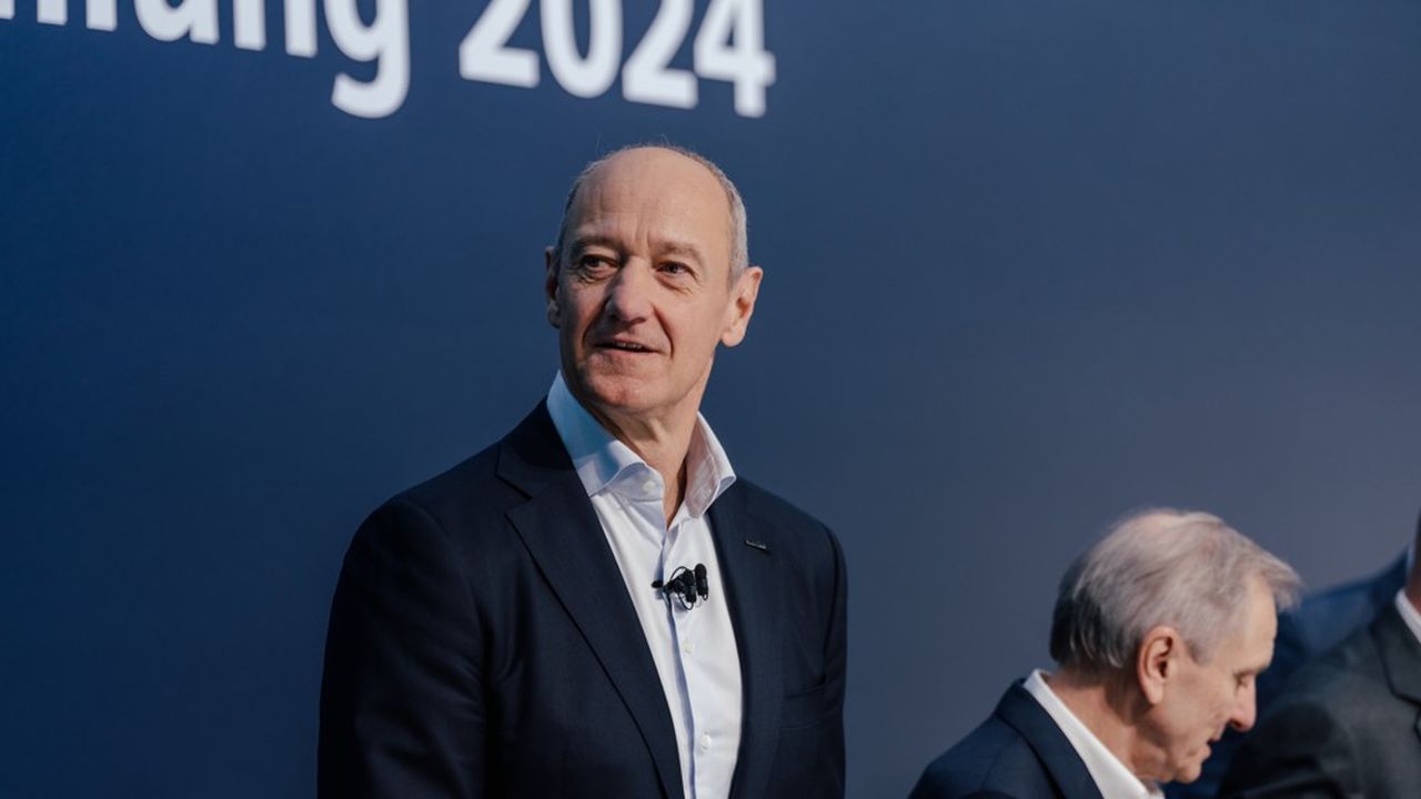 Roland Busch, le président du directoire de Siemens, veut faire l'interface entre le monde réel et les géants de la Tech.