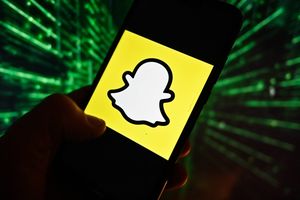 Sur Snapchat, des vendeurs proposent une myriade de produits et services ill égaux.