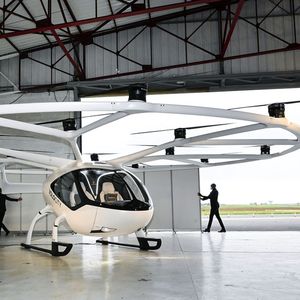Le Volocity de l'allemand Volocopter pourra emporter un passager sans bagage pour des trajets d'une vingtaine de kilomètres.