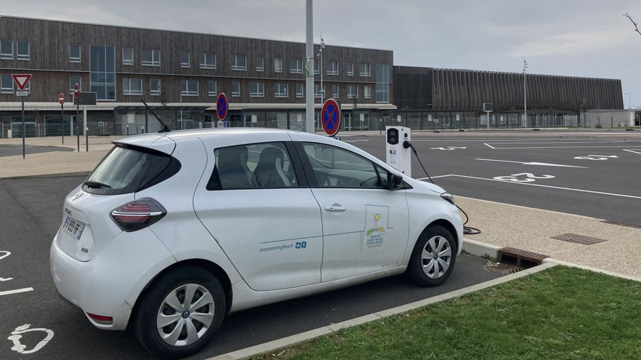 14 nouvelles bornes de recharge électriques ont été installées dans l'agglomération de Saint-Gilles-Croix-de-Vie dont 10 pour les véhicules utilitaires de la collectivité.