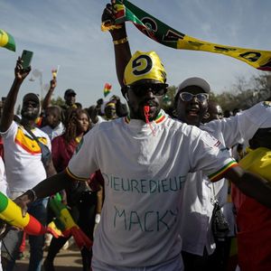 Des supporters du président Macky Sall ont soutenu sa décision, au début du mois, de reporter la présidentielle, mais les manifestations de l'opposition étaient plus amples.