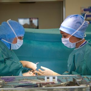 Hospi Grand Ouest organise un job dating dans chacun de ses établissements pour renforcer ses équipes d'infirmiers et d'aide soignants en CDI.