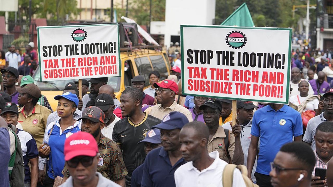 Manifestation de travailleurs nigérians à Lagos le 27 février dernier.