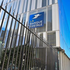La Banque Postale a vu son bénéfice net part du groupe grimper de 36 %, à 995 millions d'euros, grâce à sa filiale CNP Assurances.