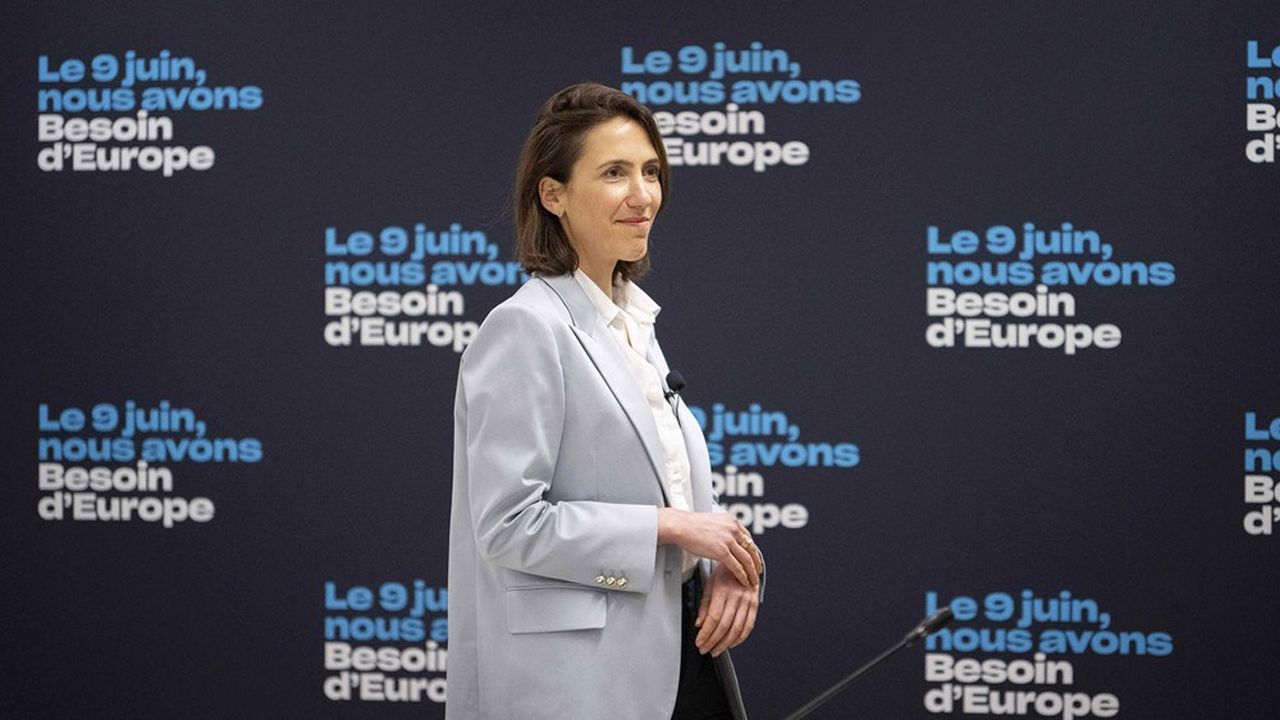 Valérie Hayer, tête de liste de la majorité présidentielle pour les élections européennes, a accusé le RN d'avoir pour projet « l'effacement » de la France.