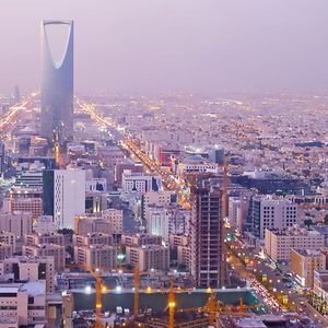 Riyad, la capitale de l'Arabie saoudite, veut devenir un des centres de l'intelligence artificielle (IA), selon Yasir Al-Rumayyan, le dirigeant du fonds souverain saoudien (Public Investment Fund).