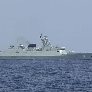 L'essor militaire chinois est vu avec suspicion par les Etats-Unis et les voisins de la Chine comme les Philippines, avec qui la Chine se dispute le contrôle d'îlots en mer de Chine méridionale.
