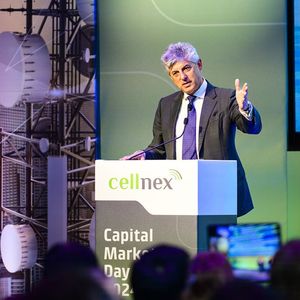 « Cellnex n'est pas une entreprise de fusion-acquisition », a insisté son directeur général, Marco Patuano, en expliquant qu'il n'y avait aucun dossier de rachat à l'étude actuellement. 