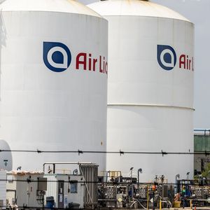 Air Liquide a franchi les 100 milliards d'euros de capitalisation mercredi à Paris.